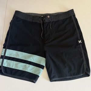 Hurley Men's Black and Aqua Board Shorts